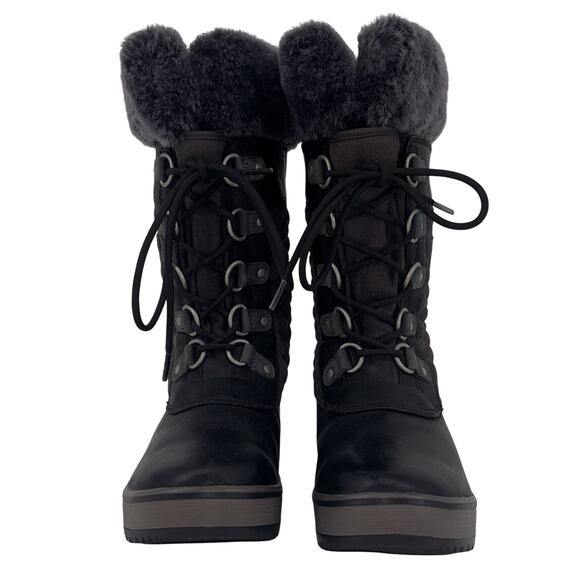 Ugg Women's Brynn Boots Size 8 Leather Shearling Quilted Winter Outdoor Read - Picture 2 of 16